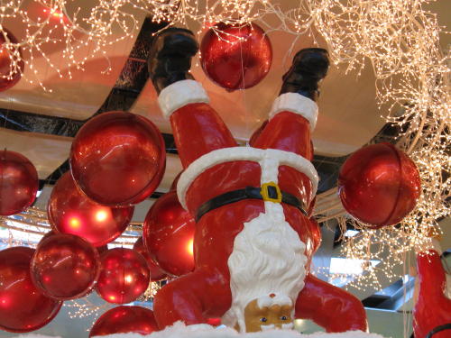 Der Weihnachtsmann im Einkaufzentrum Nordstan Der Weihnachtsmann im Einkaufzentrum Nordstan