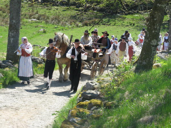 Eine schwedische Bauernhochzeit im Mai
