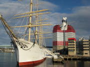 Göteborg Göteborg, hier ein Blick vom Hafen auf die Oper und die Innenstadt