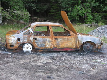 Schwedisches Schrottauto Schwedisches Schrottauto