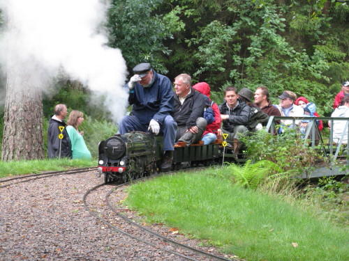 Borås Dampfbahn (Modelleisenbahn, auch Gartenbahn oder Parkbahn genannt)