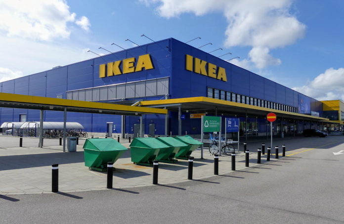 Das IKEA Warenhaus in Älmhult mit dem IKEA-Outlet "Fynd"