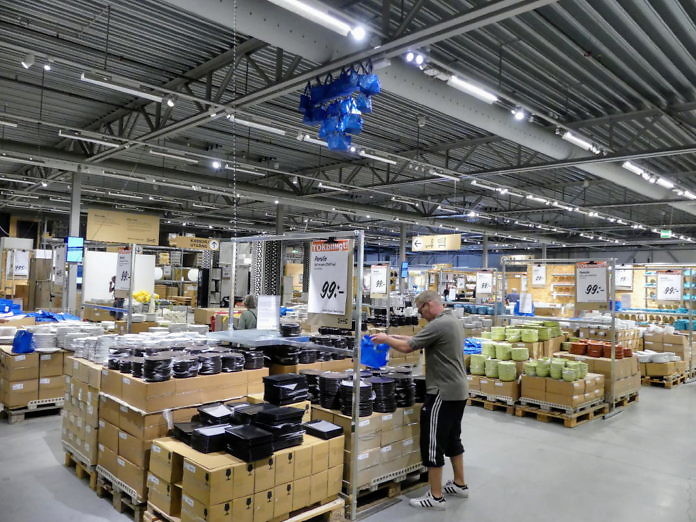 Das IKEA Warenhaus in Älmhult mit dem IKEA-Outlet "Fynd"