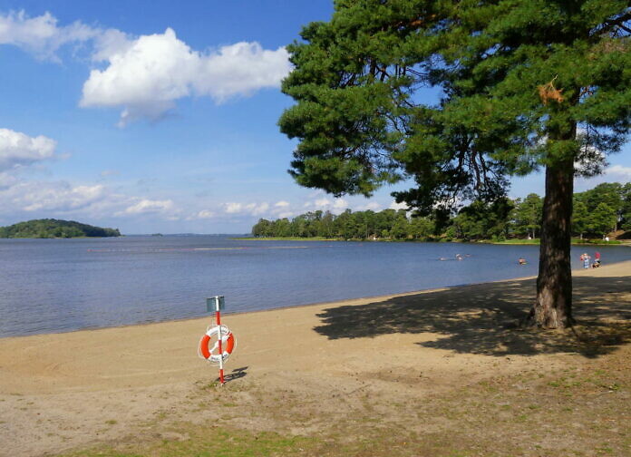 Sundbyholm, eine Perle am Mälaren - Schloss und Strand, Gästehafen und Ausflugsziel