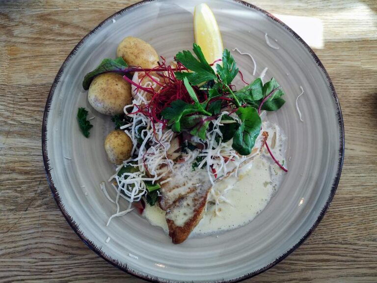 Im Restaurant essen in Schweden: Wie verhält man sich?